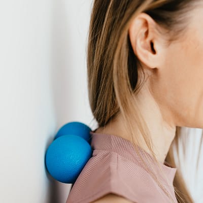 MASÁŽ A AKUPRESÚRA